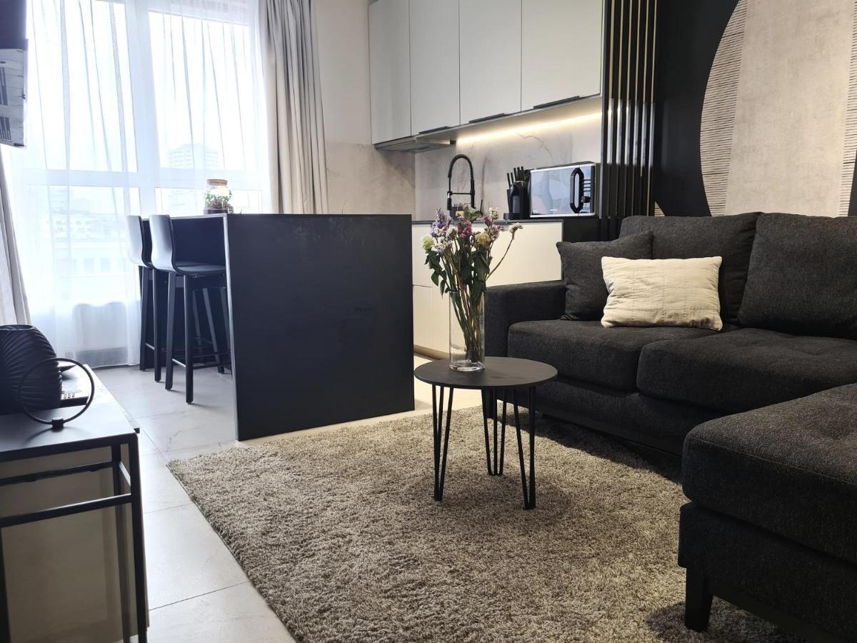 Urban Premium, Opolska 10 No 89, Free Garage, Self Check-in Apartmán Katovice