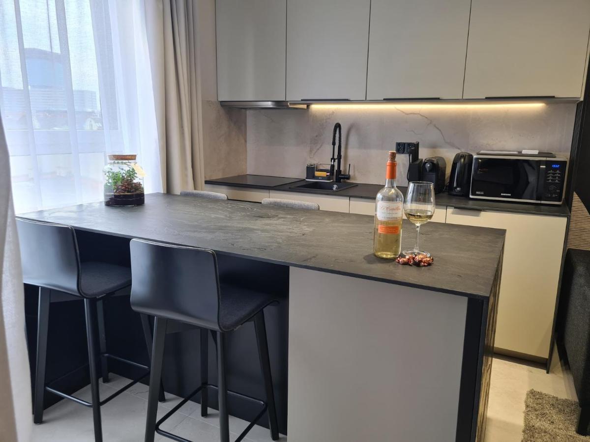 Apartmán Urban Premium, Opolska 10 No 89, Free Garage, Self Check-in *